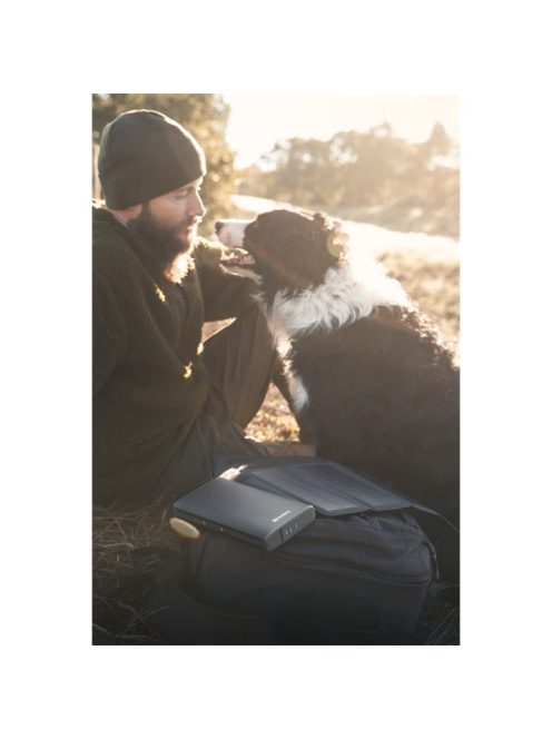 SANDBERG Hordozható akkumulátor, Solar 4-Panel Powerbank 25000