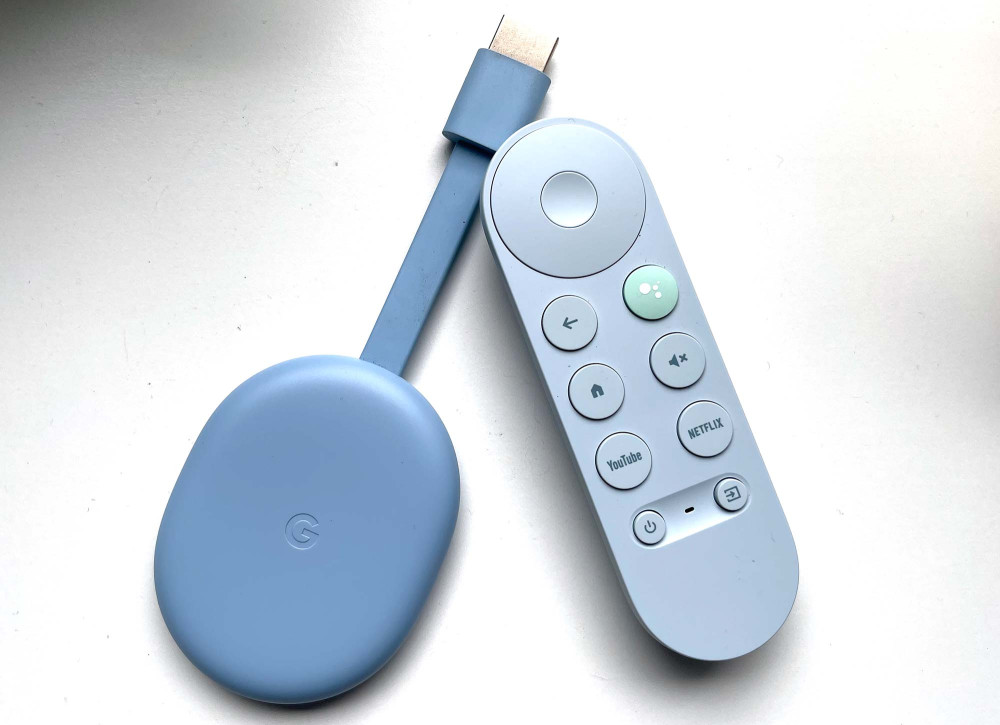 Google Chromecast 4K + Google TV Blue